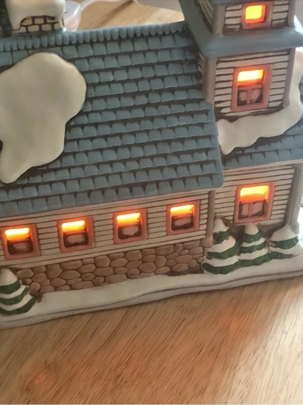 Vintage 1987 Lefton China Byron Wood Lighted Ceramic Christmas Village Church